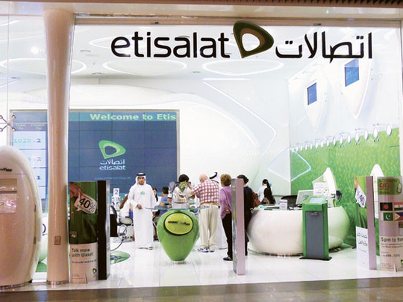 Etisalat shop image from article, "Navigating the iPhone Market in the UAE: Buying, Selling, and Bartering"
